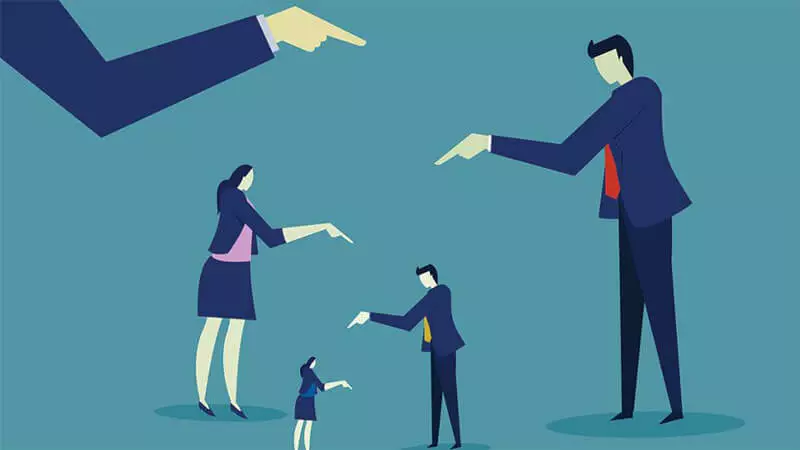 خطای فرافکنی در مدیریت