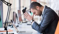 علت بی انگیزگی کارکنان در کار چیست؟